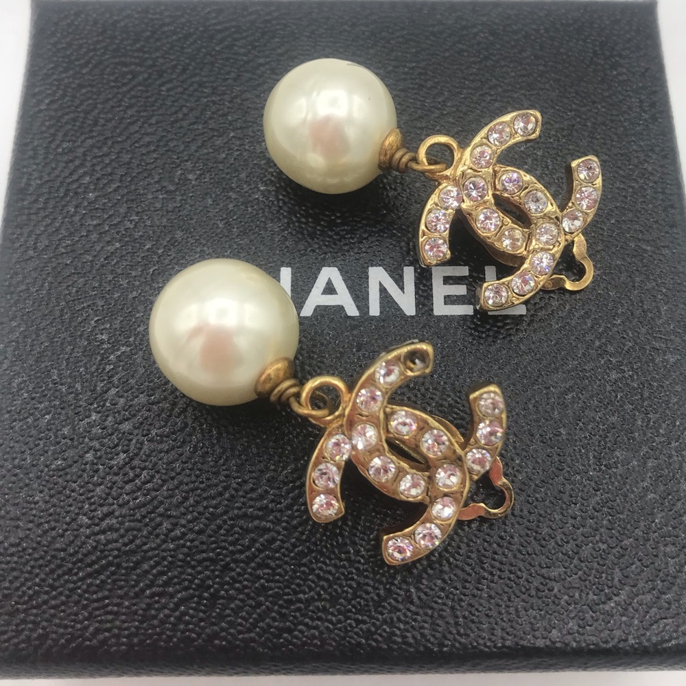 Chanel Pearl Rhinestone Drop Dangle Earrings CC - Picture 9 of 16